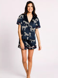 Ensemble pyjama en satin Chelsea Peers à imprimé zèbre et short.