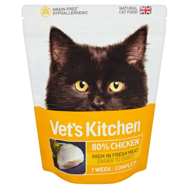 Vet's Kitchen Ultra Fresh Cat Food Chicken 385g GOODS M&S