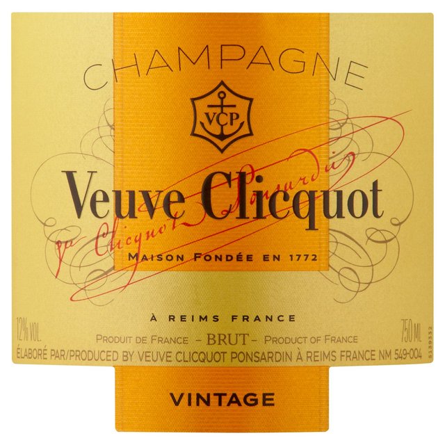Veuve Clicquot Vintage Champagne 2015 75cl GOODS M&S