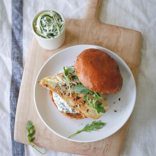 Daylesford 4 Organic Chicken Breasts Typically: 800g