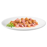 Gourmet Gold Chunks in Gravy Salmon and Chicken Wet Cat Food 85g