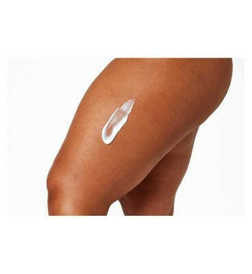 St Tropez Gradual Tan Lotion Medium/Dark 200ml GOODS Boots