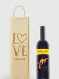 Coffret cadeau personnalisé avec amour et vin rouge par Gifted Drinks