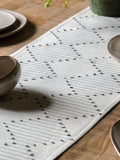 Chemin de table blanc à grand motif losanges Gallery Home 