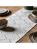 Chemin de table petit format à motif losanges blancs Gallery Home 