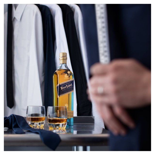 Johnnie Walker Blue Label Blended Scotch Whisky   70cl