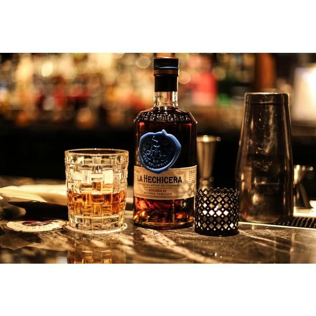 La Hechicera Colombian Rum   70cl