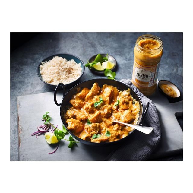 M&amp;amp;S Mild Korma Sauce   340g