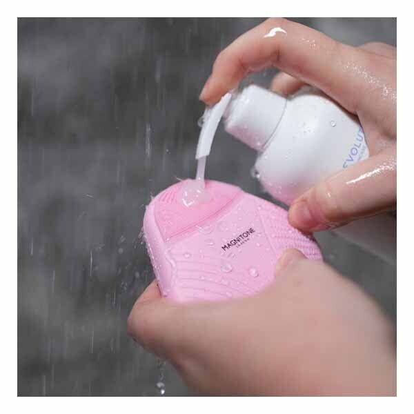 Magnitone XOXO SoftTouch Silicone Cleansing Brush Pink