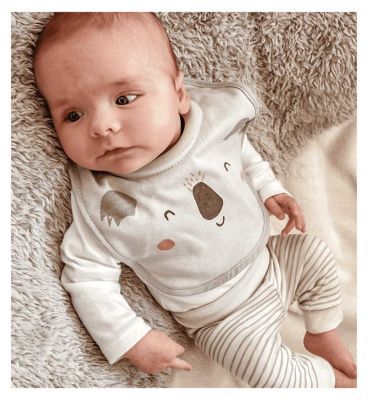 Nuby 4 Pack Snug &amp;amp; Dry Organic Bibs