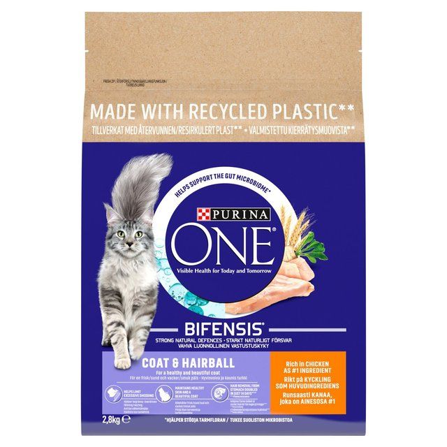 Purina One Coat and Hairball Chicken Dry Cat Food   2.8kg