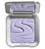 r.e.m. beauty Interstellar Highlighter Topper Miss Neptune
