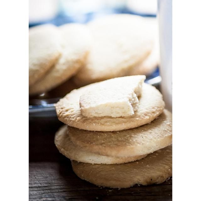 Rodda's Cornish Clotted Cream Shortbread Biscuit Tin   200g